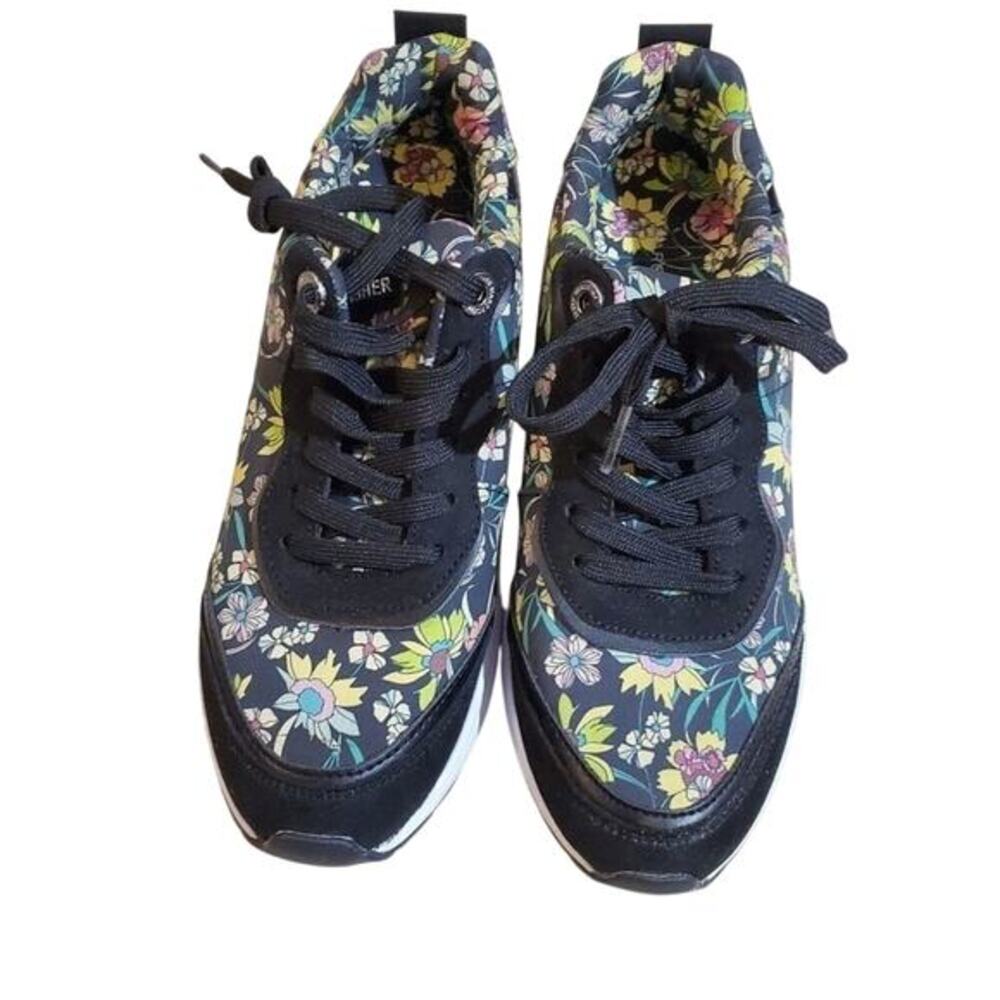 Marc Fisher Floral Print Low Top Sneakers Black Multi Color Lace Up Size 7‎